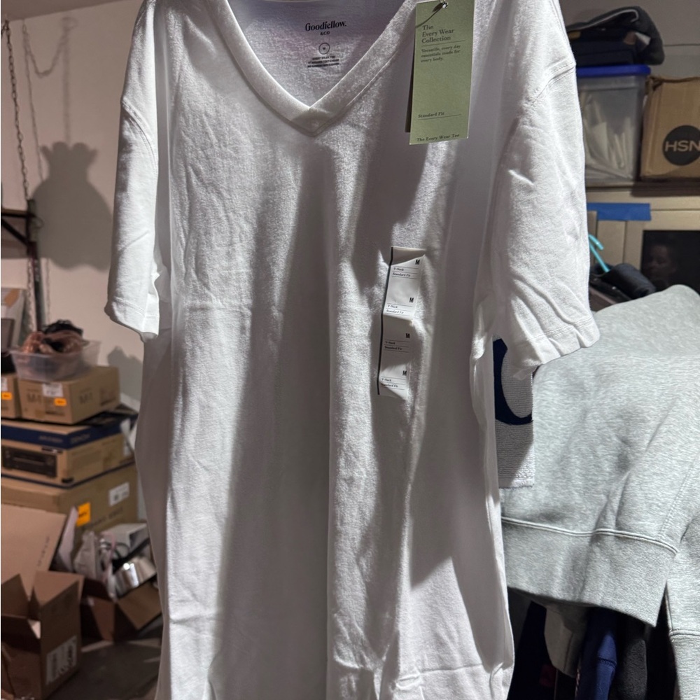 Mens v neck T shirt Lot of 2! NWT size M Classic White from goodfellow & co.